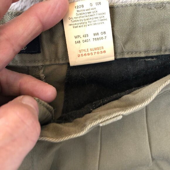 Dockers Women's Classic Khaki Pants Size 6/31M Olive Green Pleated Straight Vint - Picture 9 of 12